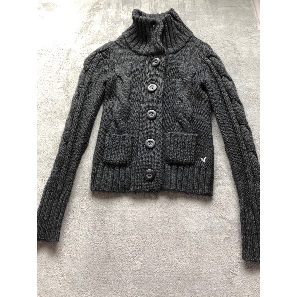 American Eagle Gray Cable Knit Sweater